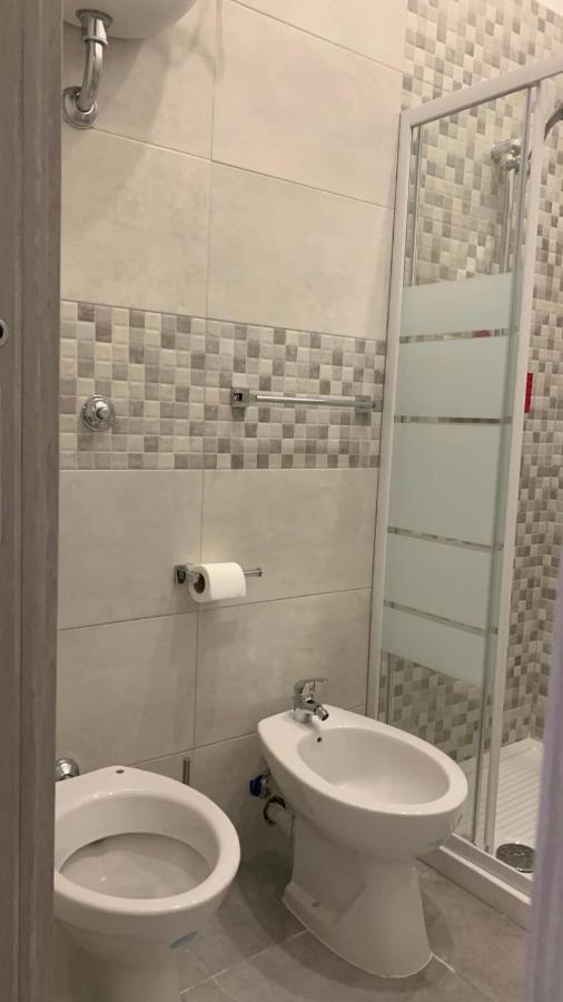 Miris Apartment Fast Comfortable Naples Airport Capodichino 25 Minutes Walk Self Check-In Екстериор снимка