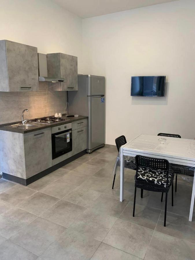 Miris Apartment Fast Comfortable Naples Airport Capodichino 25 Minutes Walk Self Check-In Екстериор снимка