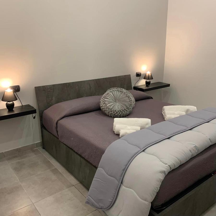 Miris Apartment Fast Comfortable Naples Airport Capodichino 25 Minutes Walk Self Check-In Екстериор снимка